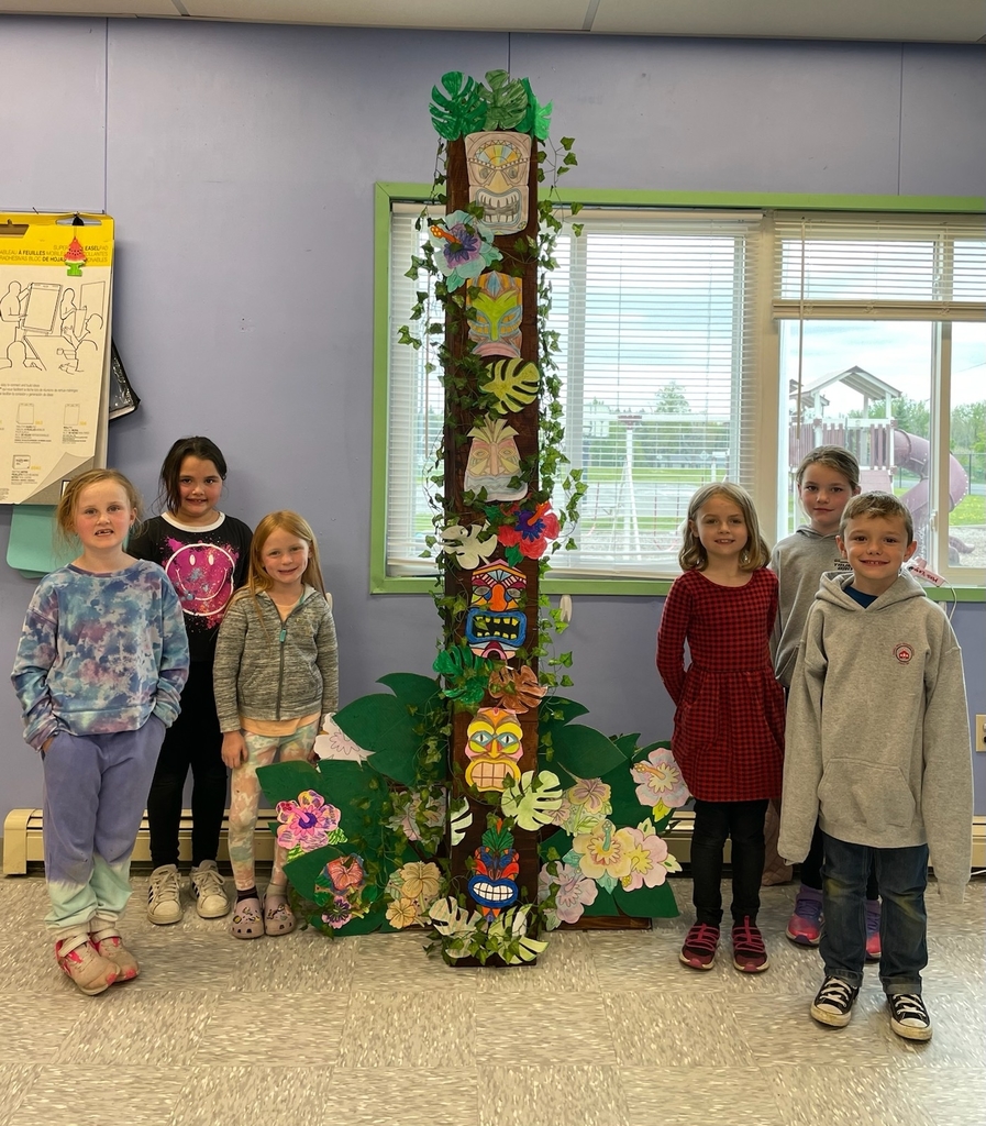 Our finished tiki tower!!
